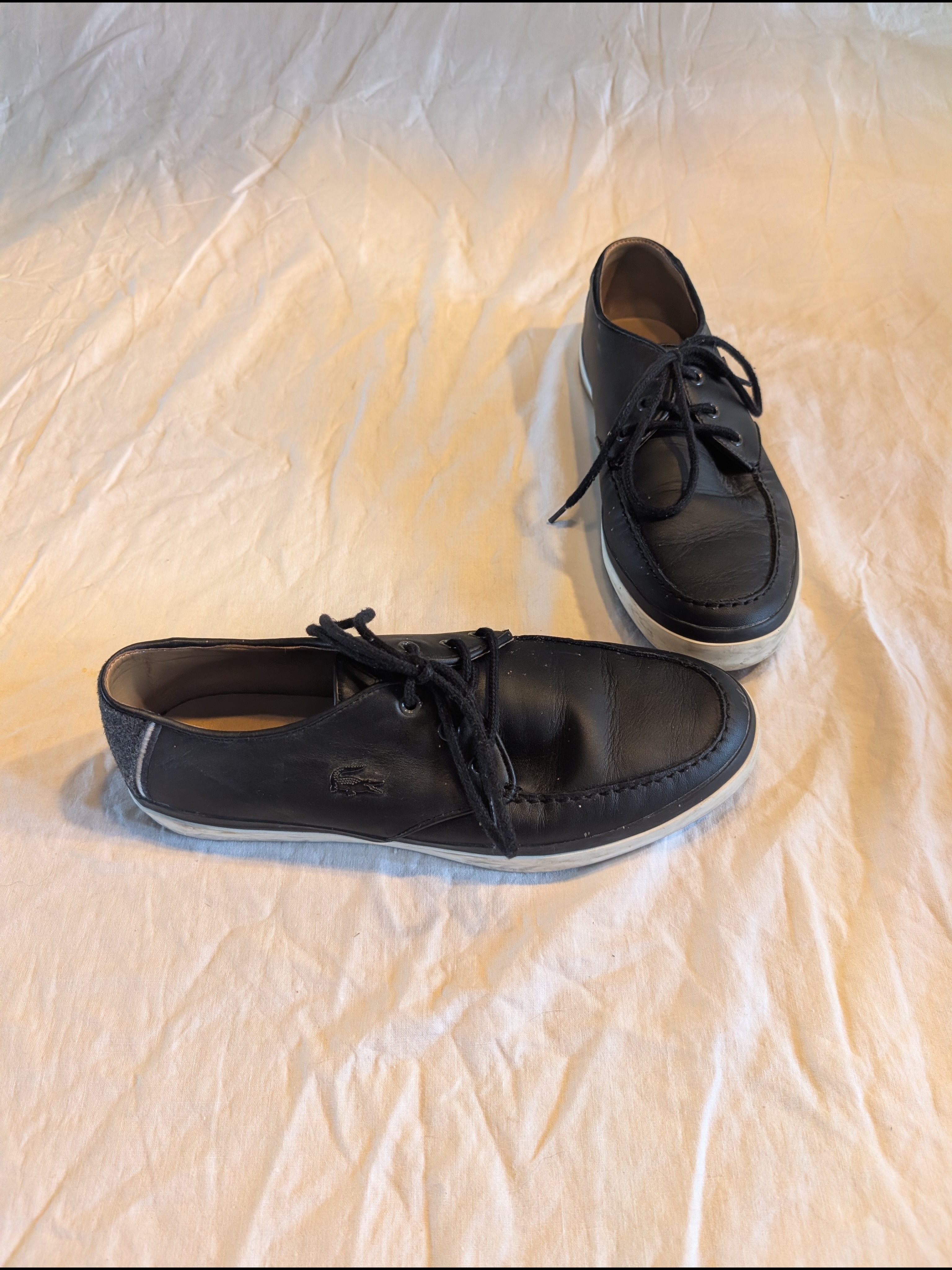 2/40$ Lacoste Men's Black Leather Boat Shoe